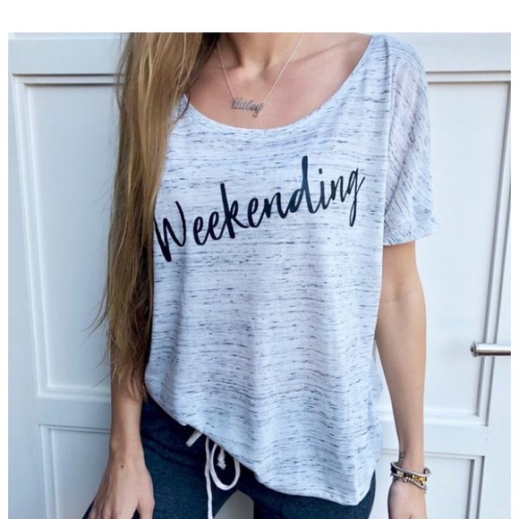 NEW-Weekending Tee-Medium - Picture 2 of 4